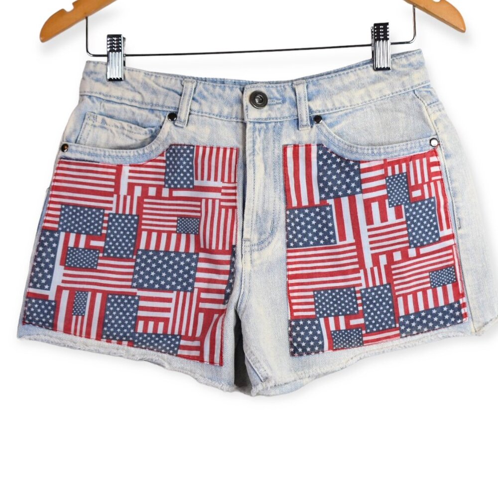 Forever 21 Shorts 27 Womens USA Flag America High Rise Light Wash Patriotic